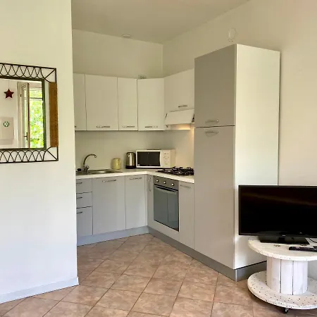 Apartman Pieds Dans L'eau Lisanza